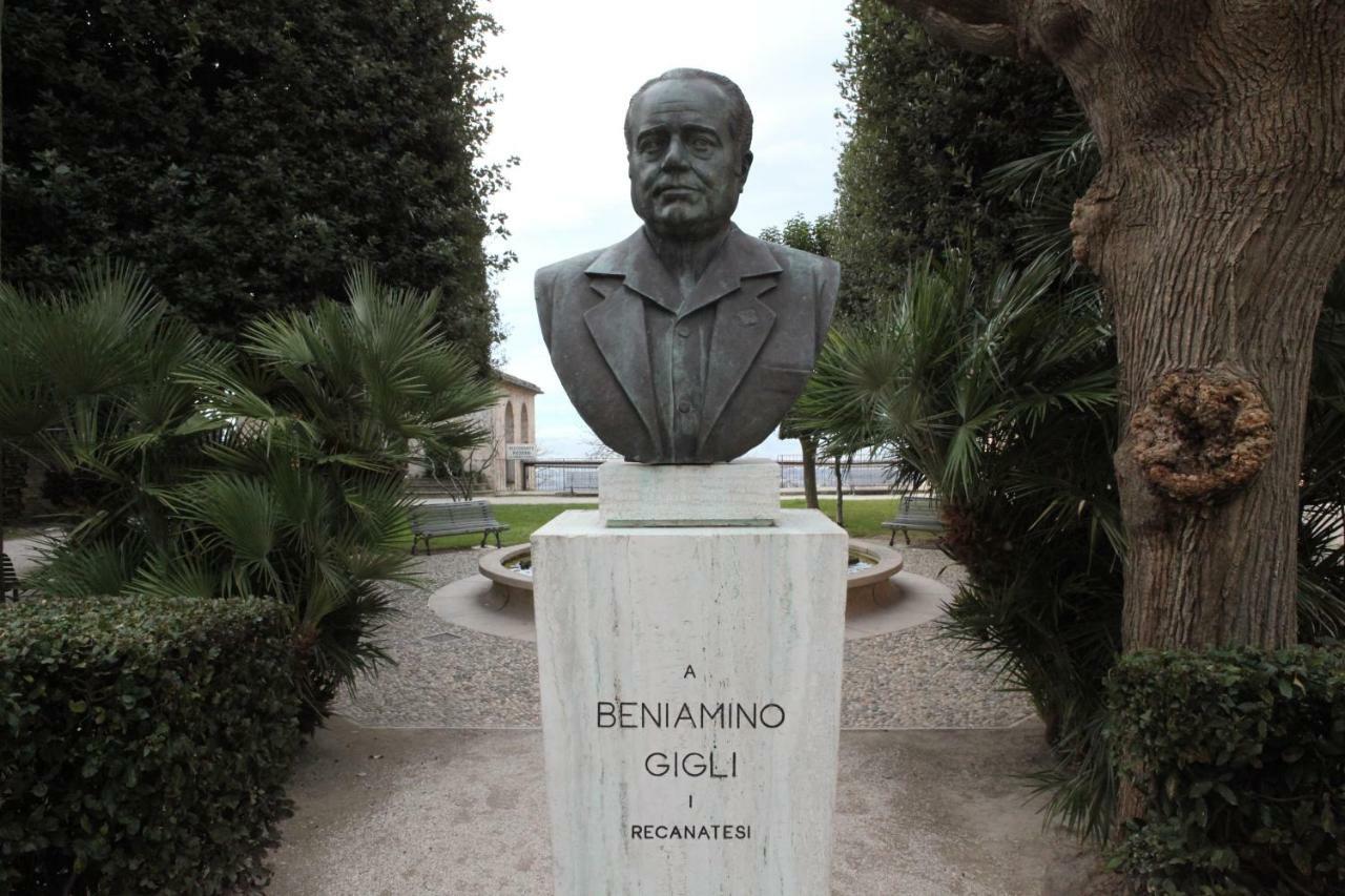 Recanati Family المظهر الخارجي الصورة